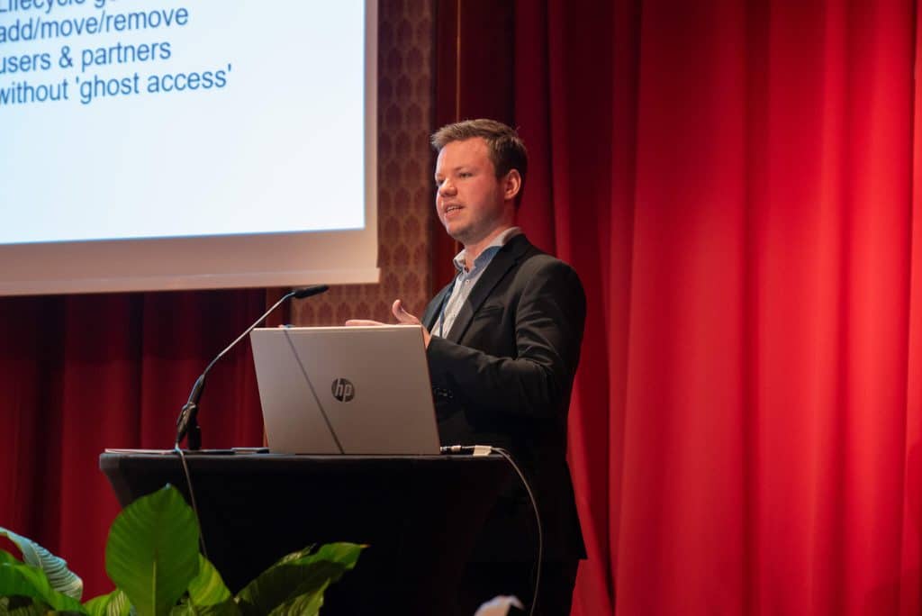 Stefan Führer presented Codikett 2.0 at the Forum Unique Codes